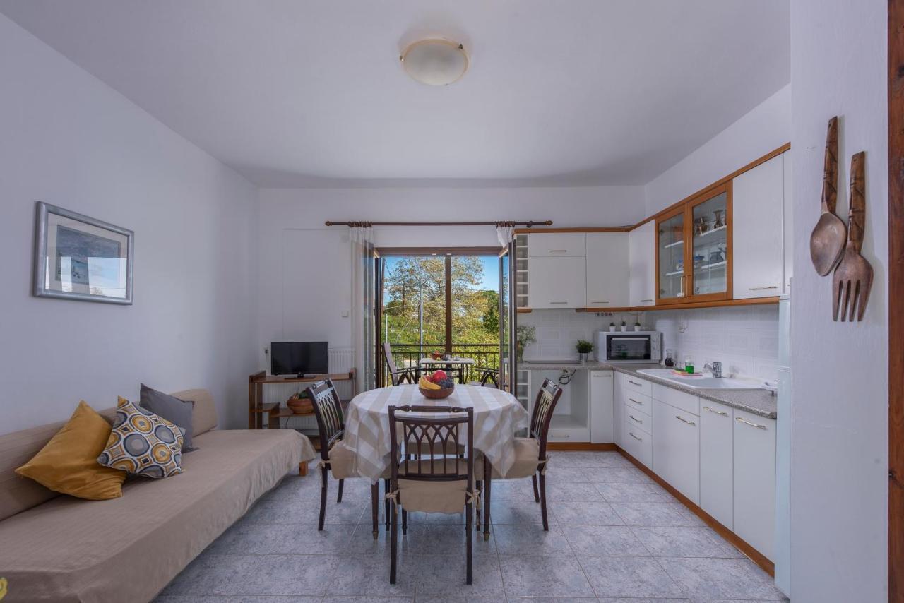 Apartamento Blooming Memories Vourvourou Exterior foto